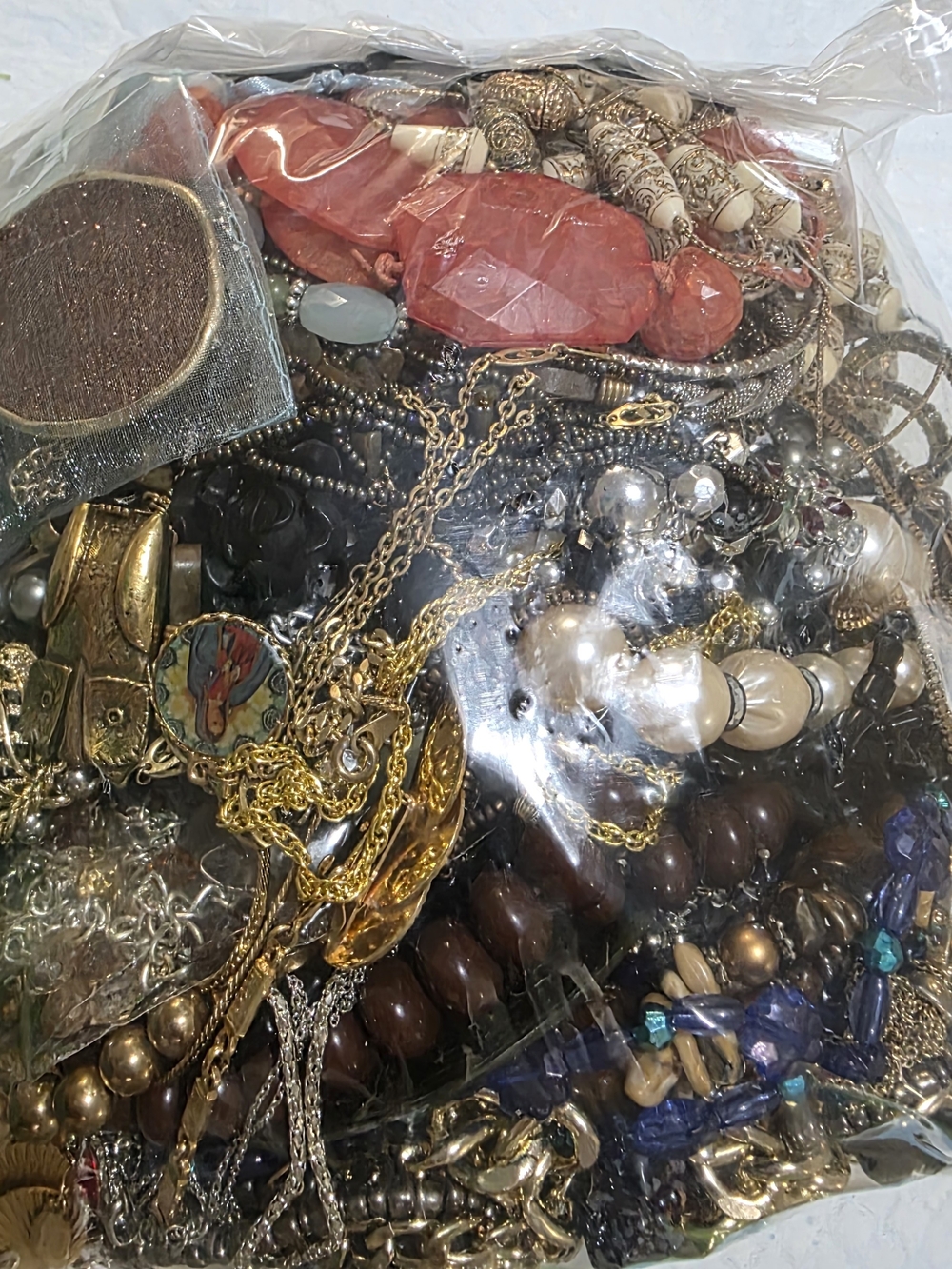 Mixed Costume Fashion Jewelry Lot – Necklaces Bracelets Earrings – 4 LBS